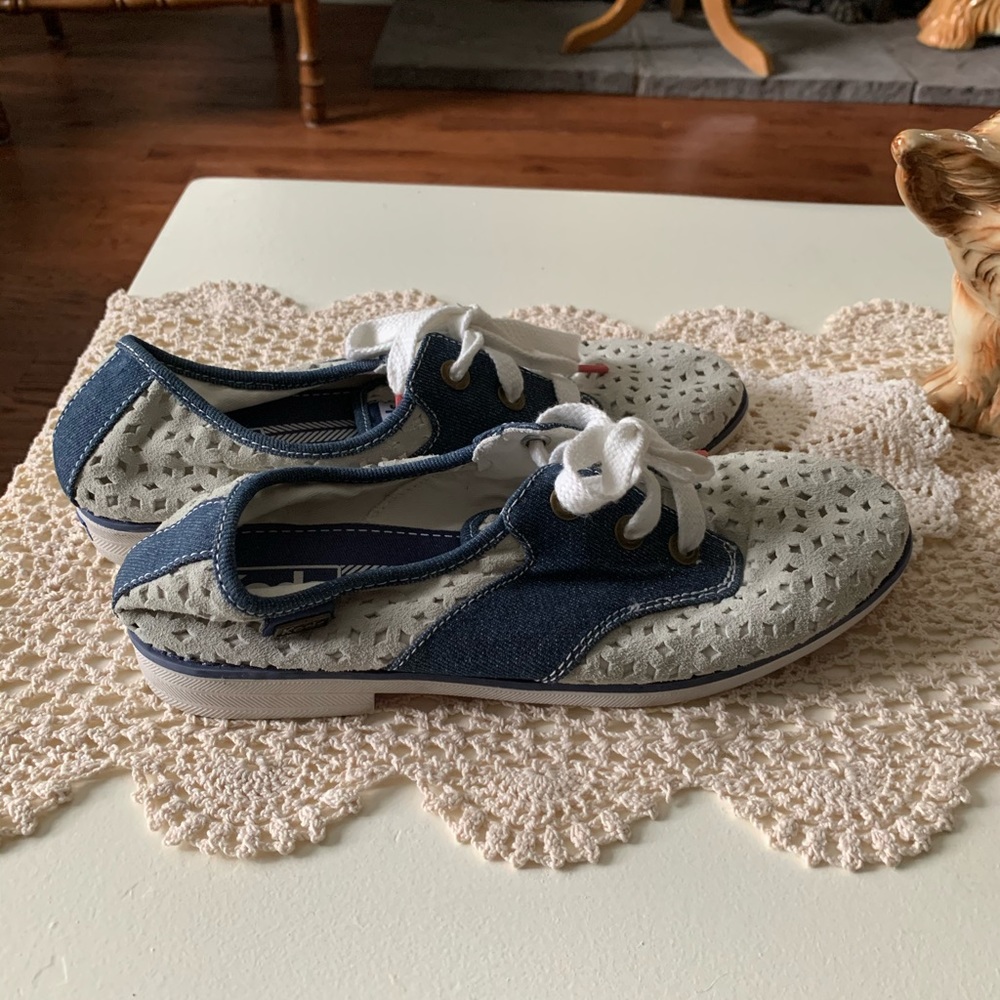 Keds cute "bowling style" sneaker